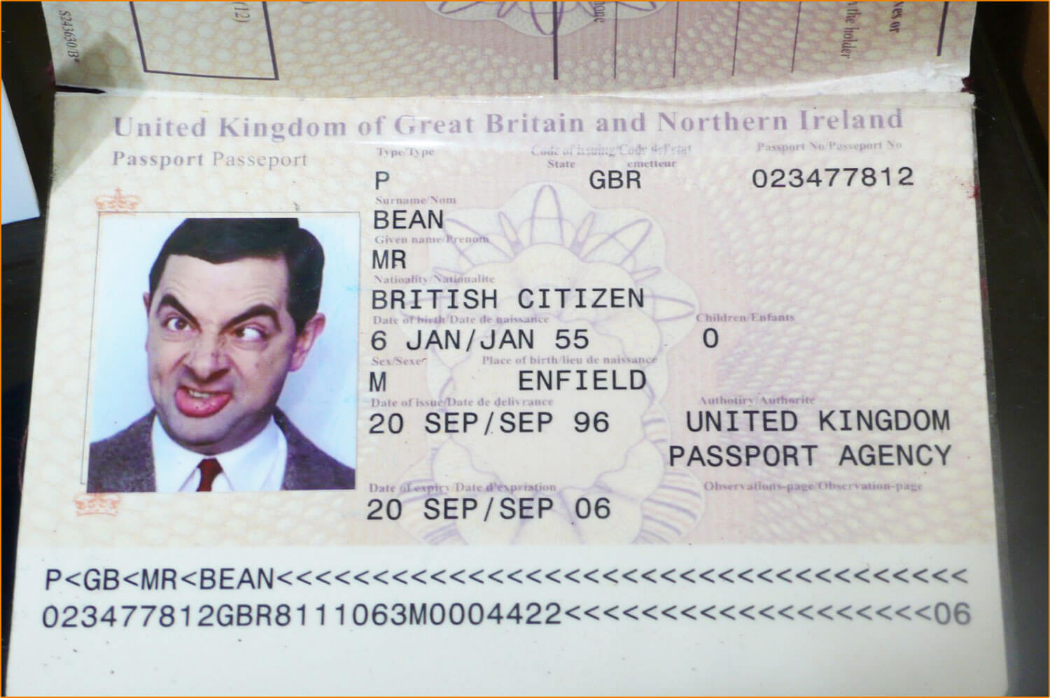 where is uk passport serial number